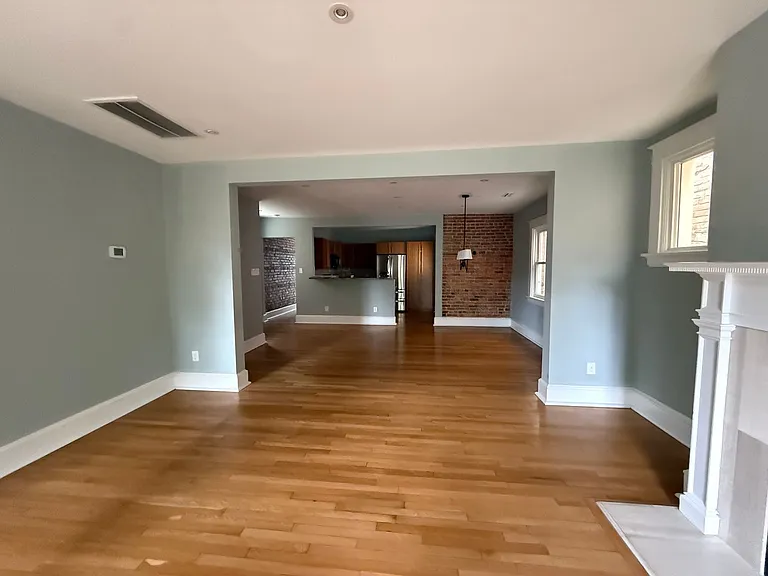 139 S Colonial Ave — Photo 13