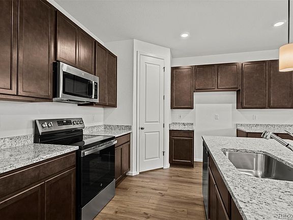 5th image of 2932 Madrona Court