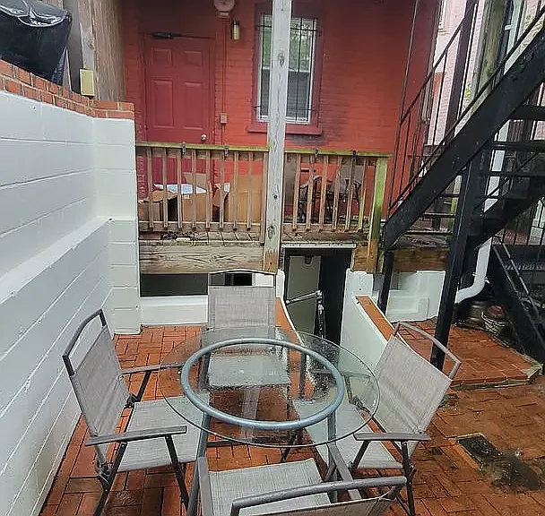 1871 California St NW #1 — Photo 17