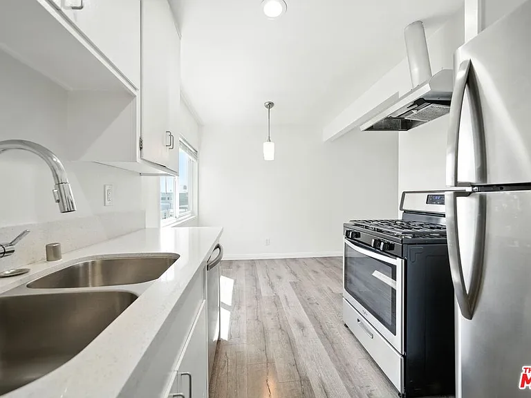 510 Pacific Ave #7 — Photo 5