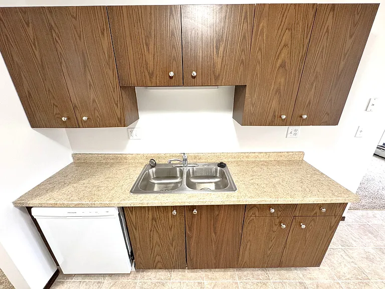 Fairway Woods Apartments — Photo 18
