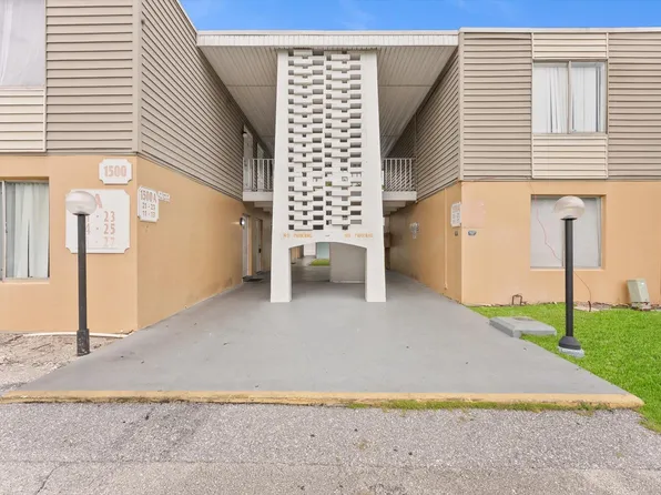 1500 CRESCENT Circle #A14, Lake Park, FL 33403