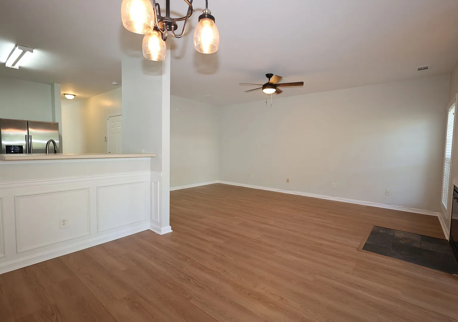 3 Bedroom 2.5 Bathroom Townhome in Gwinnett — Photo 4