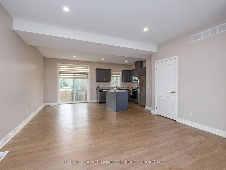 18 Corbin St #4 — Photo 7