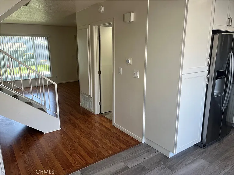 1063 Canyon Spring Ln — Photo 6