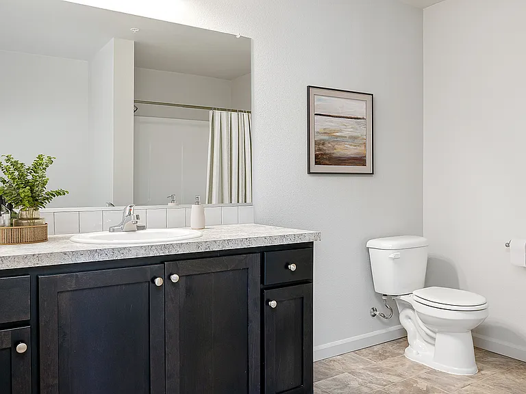 Alderbrook Apartments — Photo 9