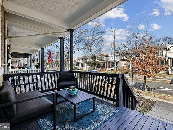 4th image of 606 Hamilton St NW