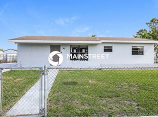 3227 NW 179th St, Miami Gardens, FL 33056