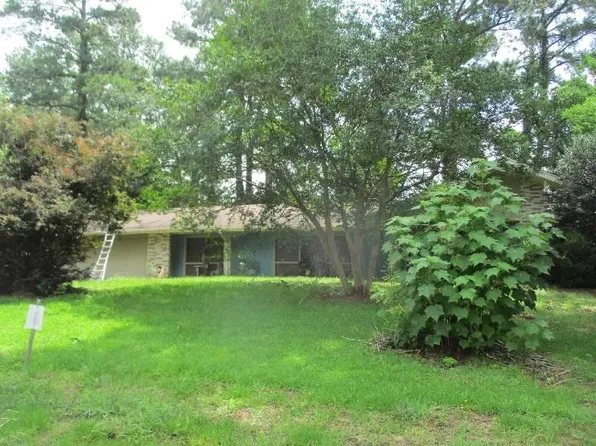 7034 Edgewater Dr, Ridgeland, MS 39157
