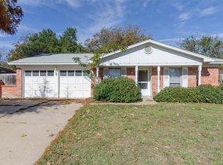 1921 Chalice Rd, Arlington, TX 76014