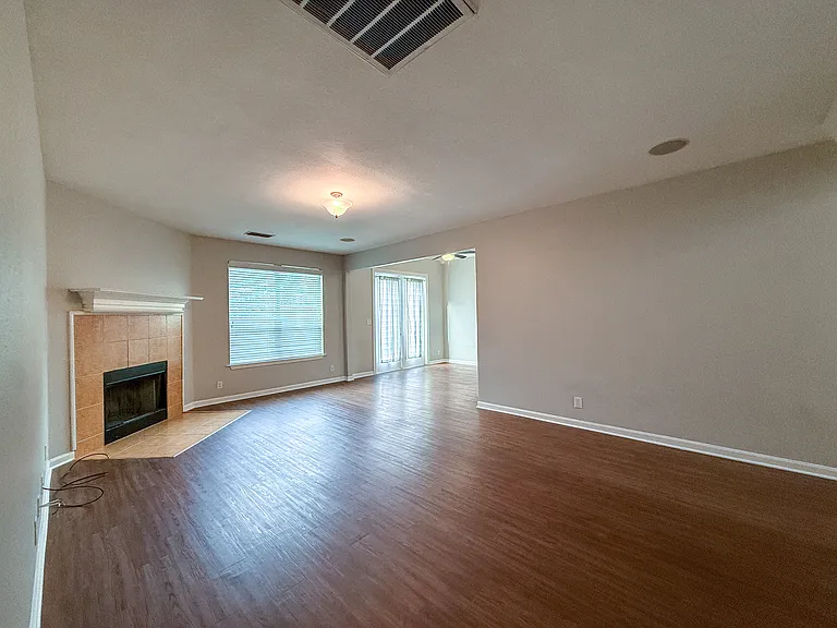 1777 Jacobs Ct #2 — Photo 6