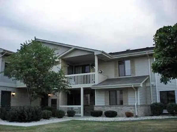 7211 98th Ave #8H, Kenosha, WI 53142