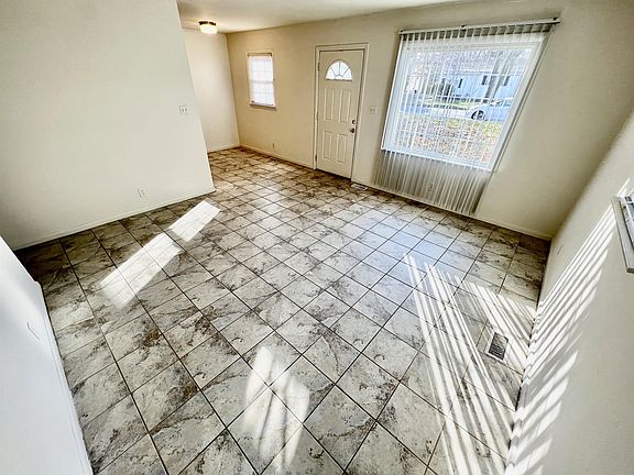 3rd image of 2548-2550 Margybeth Ave #2548