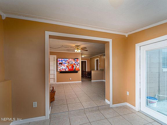 3rd image of 4706 Daughtry Blvd E