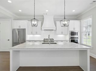 1872 Commons Cir, Chamblee, GA 30341