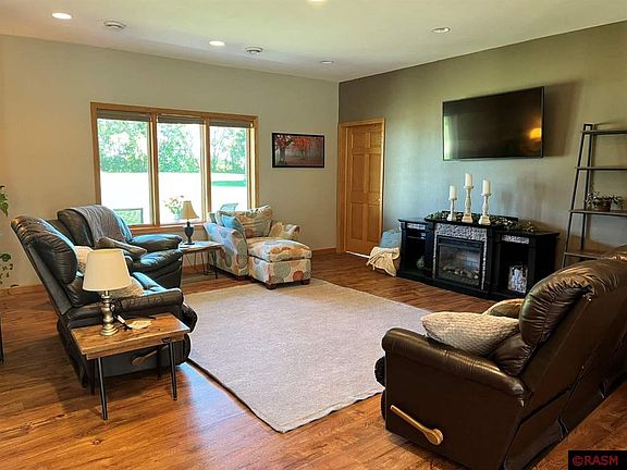 5th image of 37517 452nd St