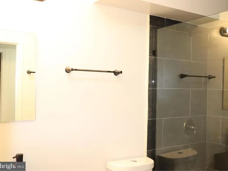 32 E Preston St #A — Photo 16