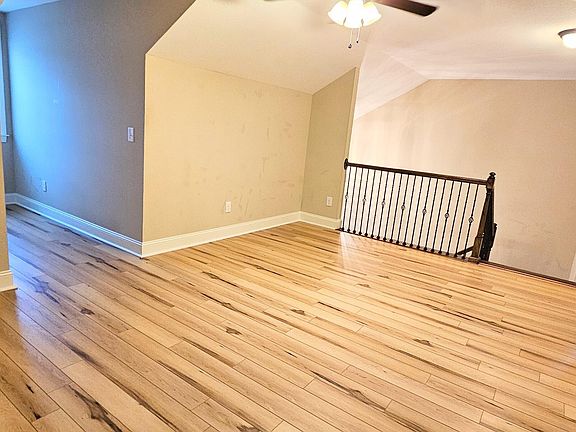 2nd image of 1604 Cambria Drive