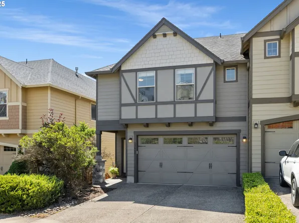 13448 SE Autumnwood Ln, Happy Valley, OR 97086