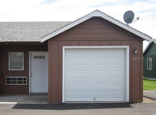 2831 SW 21st St, Redmond, OR 97756