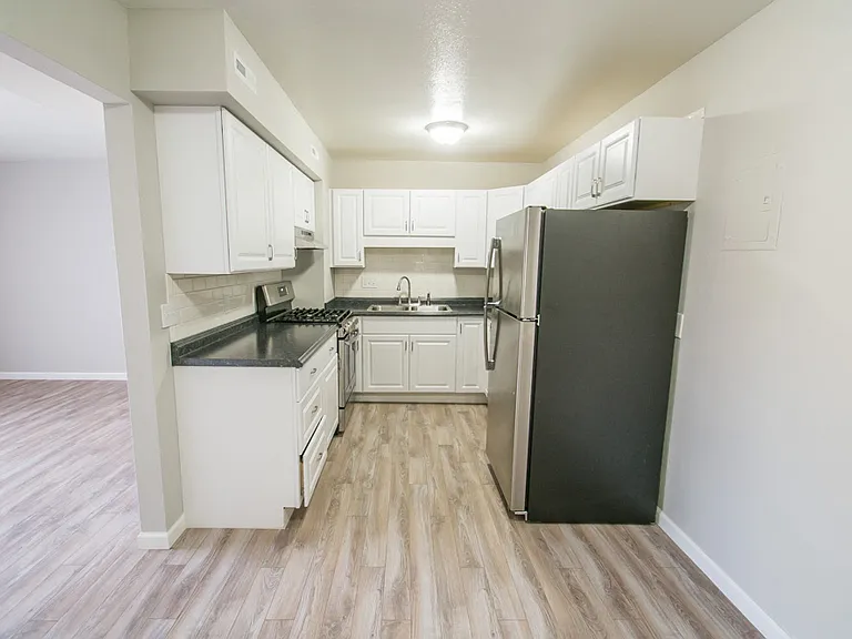 The Vantage Apartments — Photo 12