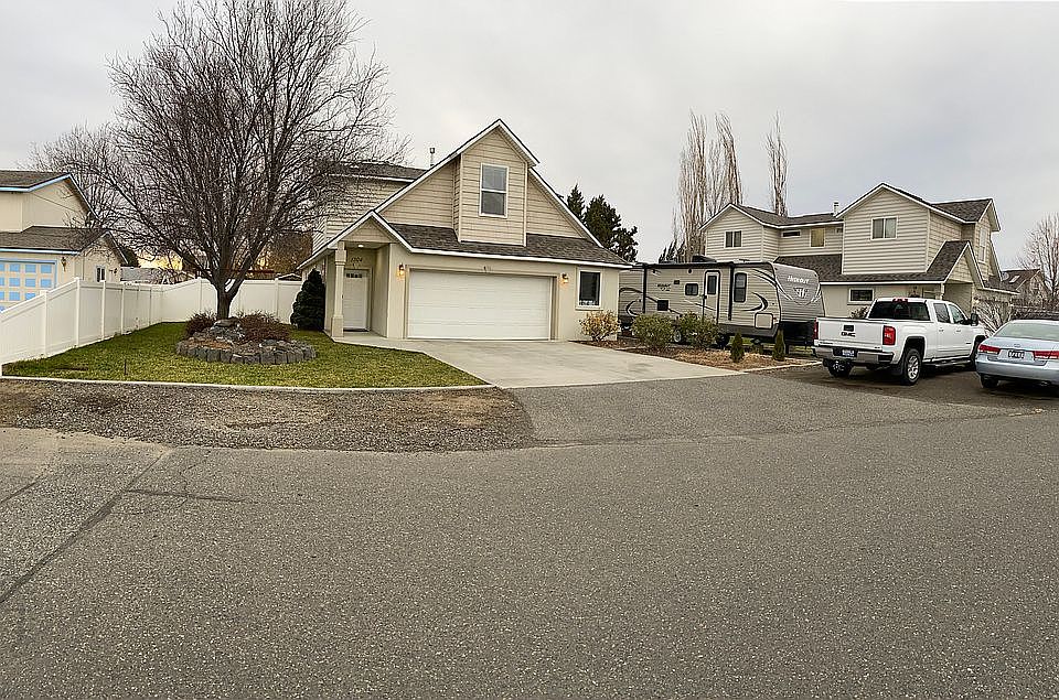 1st image of 1304 N 37th Ct