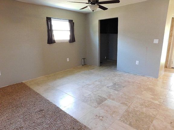 3rd image of 2712 Bagley Ave