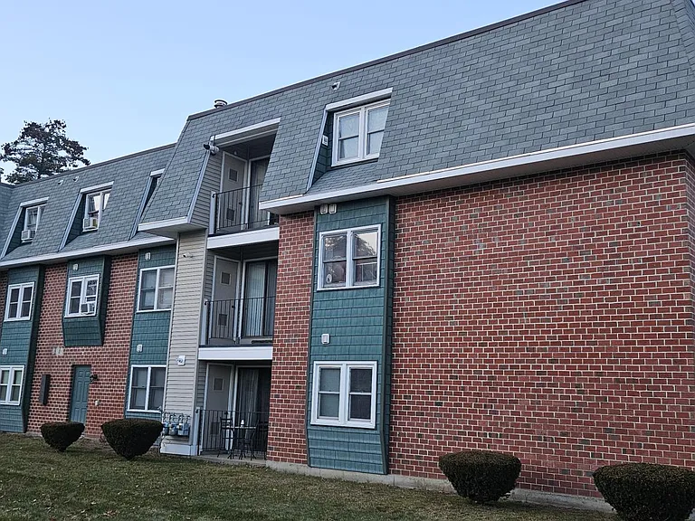 4 New Haven Dr #207 — Photo 33