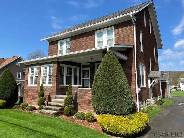 208 N Main St, Davidsville, PA 15928