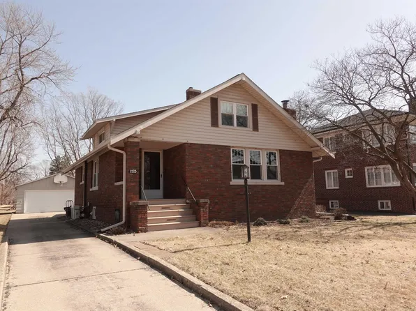 1275 N Prairie St, Galesburg, IL 61401