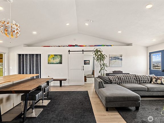 5th image of 108 Memphis Road
