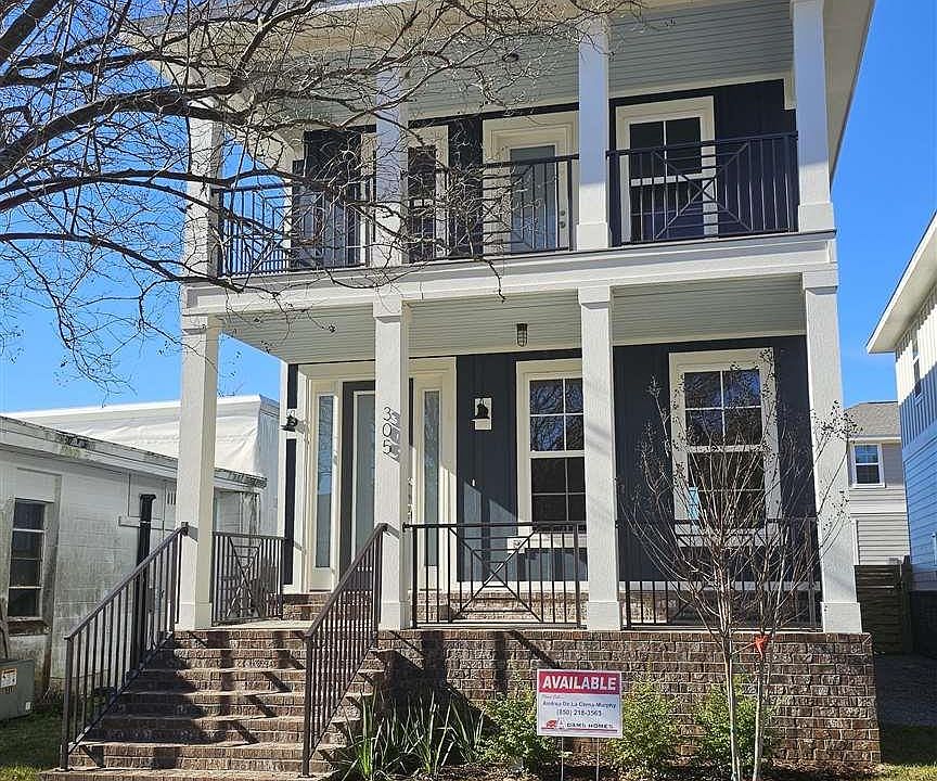 1st image of 305 S Reus St