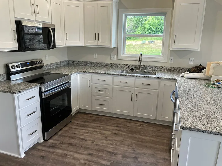 183 Willowbrook Dr — Photo 4