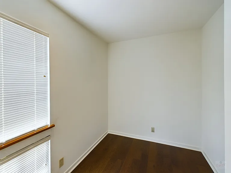 1735 Spyglass Dr — Photo 32