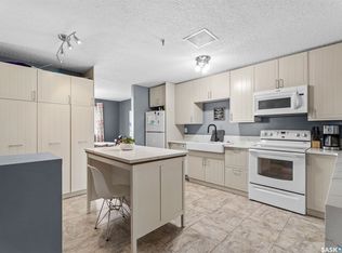 510 5th Avenue N #801, Saskatoon, SK S7K 2R2