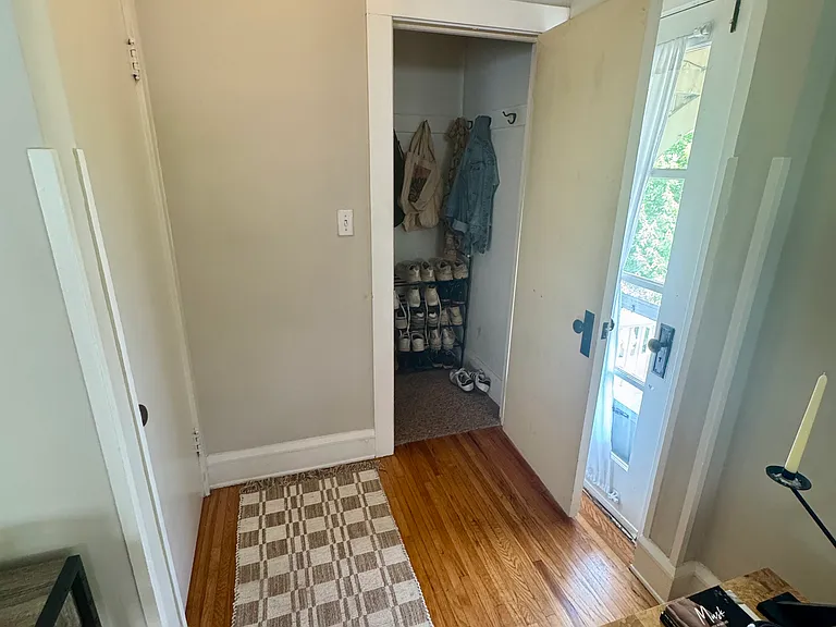 1634 Cordova Ave #UP — Photo 4