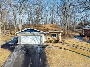 544 Wiswell Dr, Williams Bay, WI 53191