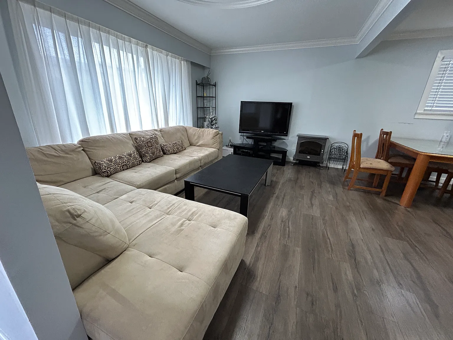 2 bed, 800 sqft, $2,800 — Photo 3