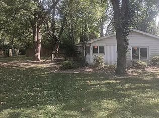 2030 E A St, Belleville, IL 62221