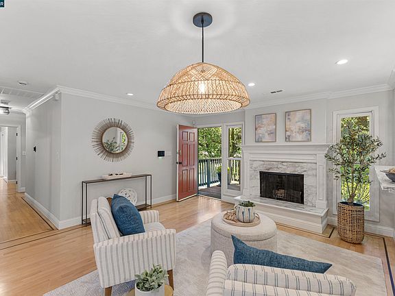 5th image of 3575 Springhill Rd
