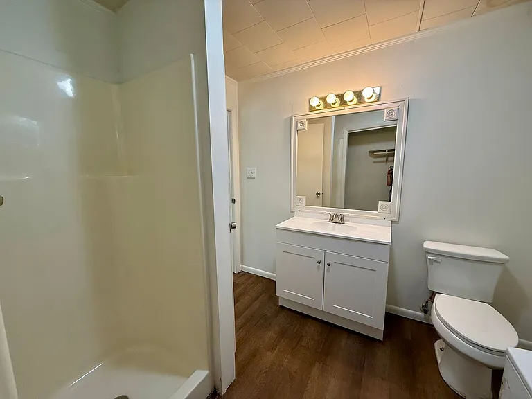 819 W Emerson St — Photo 16