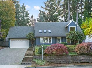 1600 Woodland Ter, Lake Oswego, OR 97034