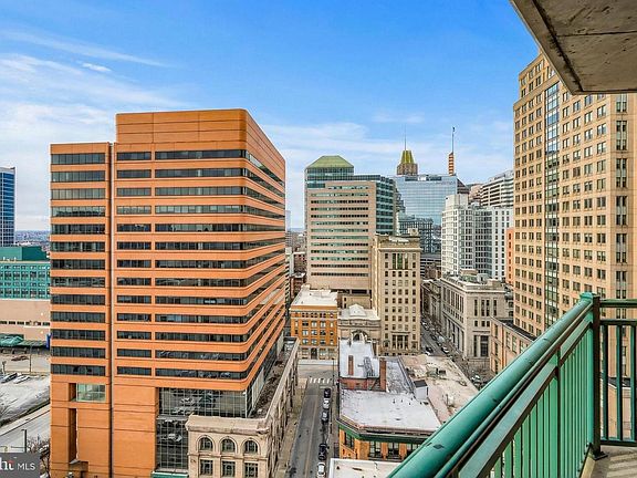 4th image of 414 Water St Unit 1703