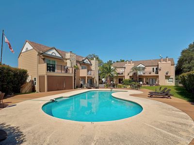 605 Port, Horseshoe Bay, TX, 78657