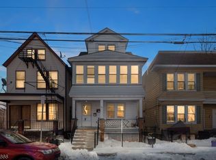 134 Dewey St, Newark City, NJ 07112