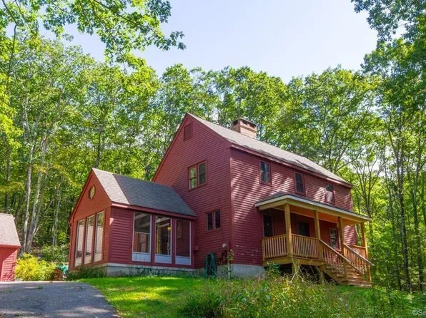 422 Steele Road, New Hartford, CT 06057