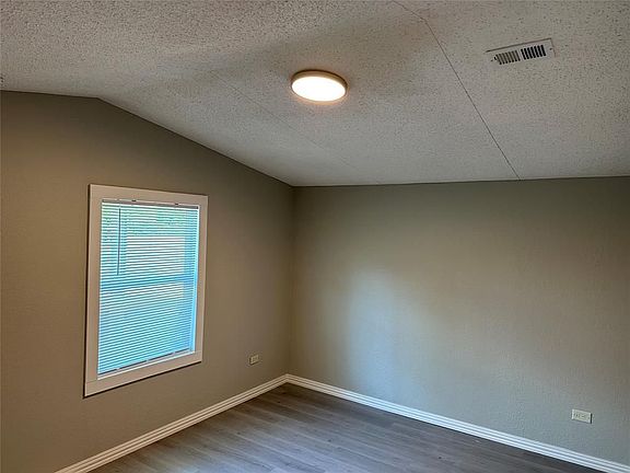 3rd image of 110 Casablanca Dr