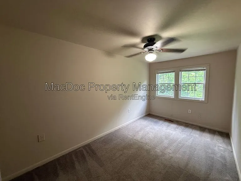 14611 Earlham Ct — Photo 20