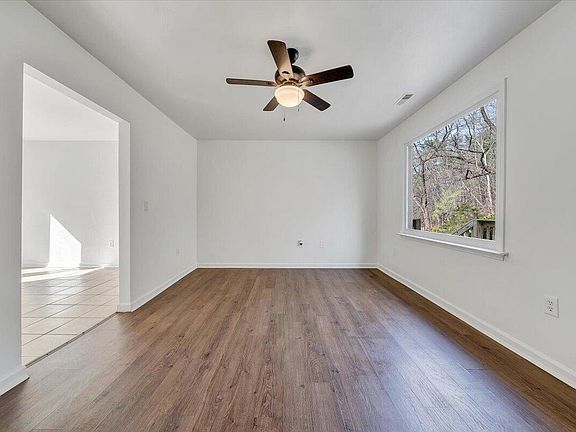 5th image of 6023 Poor Mountain Rd