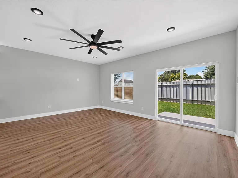 1836 Ferguson Way St #B — Photo 5